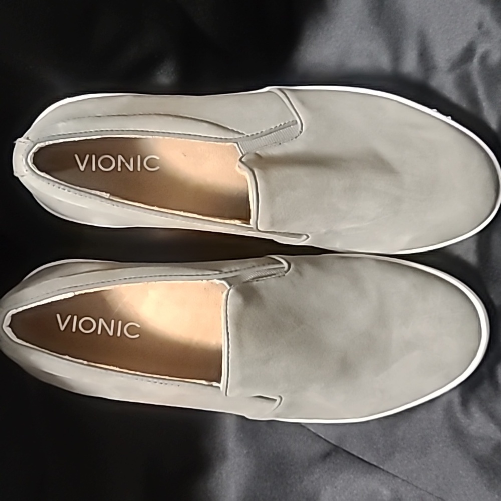 VIONIC slip-on sneakers